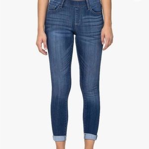 Cell pull on skinny jeans large